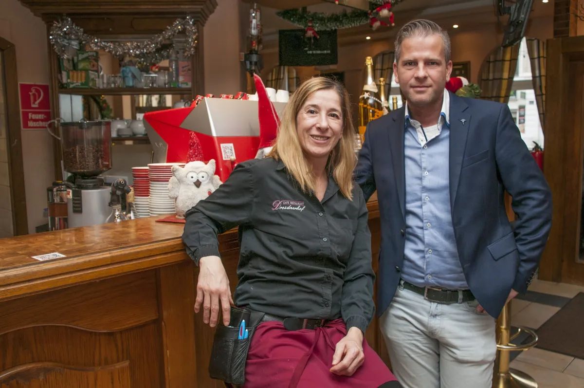 Im Dresdnerhof lebt die Wiener Wirtshauskultur. Manuel Schmidt mit Mitarbeiterin Martina